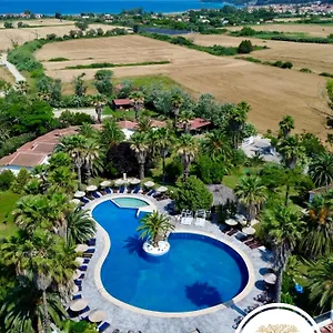 Otel Palma Village By Greek Pride, Skála Foúrkas